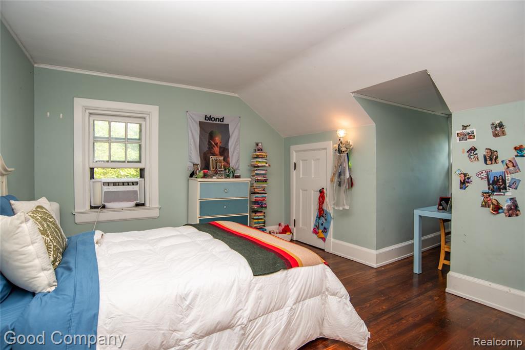 1704 Iroquois Street, Detroit, MI 48214 — Photo 44