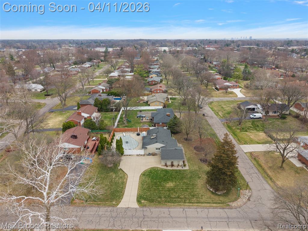 32040 Coronet Drive, Farmington Hills, MI, 48334