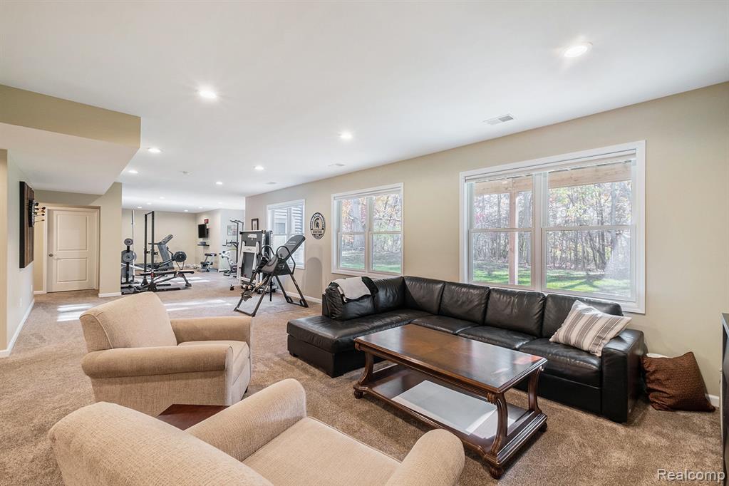 1281 Victoria Lane, Fenton, MI 48430 — Photo 27