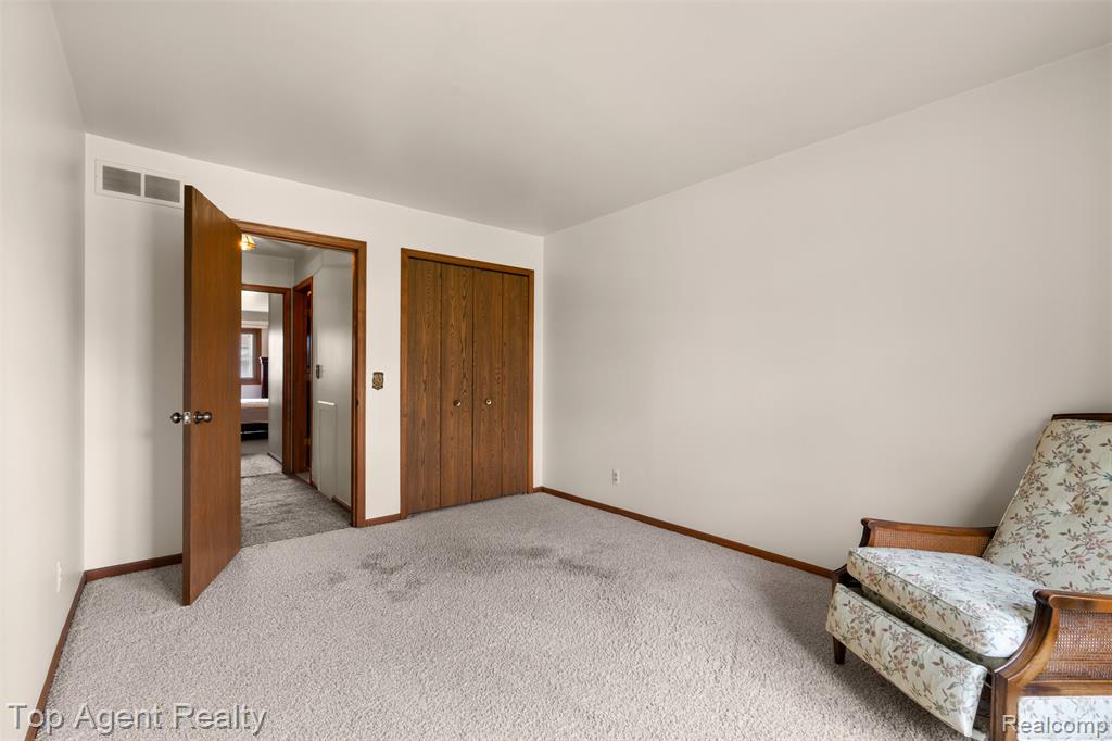 42618 Cassin Way, Clinton Twp, MI 48038 — Photo 16