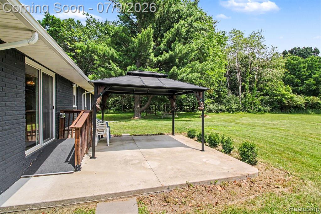 2176 Kingston Drive, Pinckney, MI 48169 — Photo 19