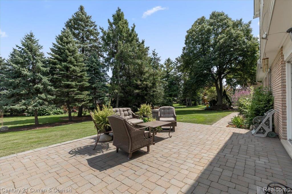 17000 WINCHESTER Drive, Northville, MI 48168 — Photo 21