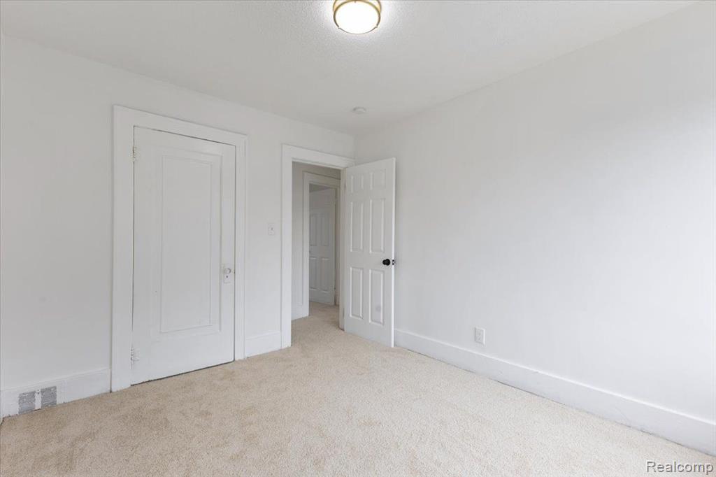 7525 E ROBINWOOD Street, Detroit, MI 48234 — Photo 16