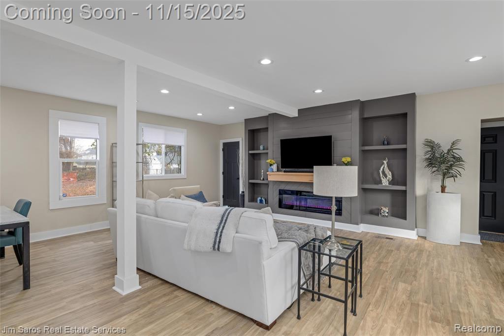 2462 Townsend Street, Detroit, MI 48214 — Photo 11