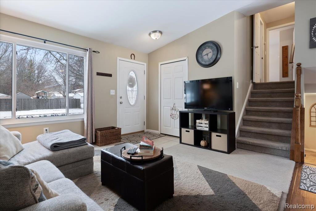 477 Barchester Street, Westland, MI 48186 — Photo 4