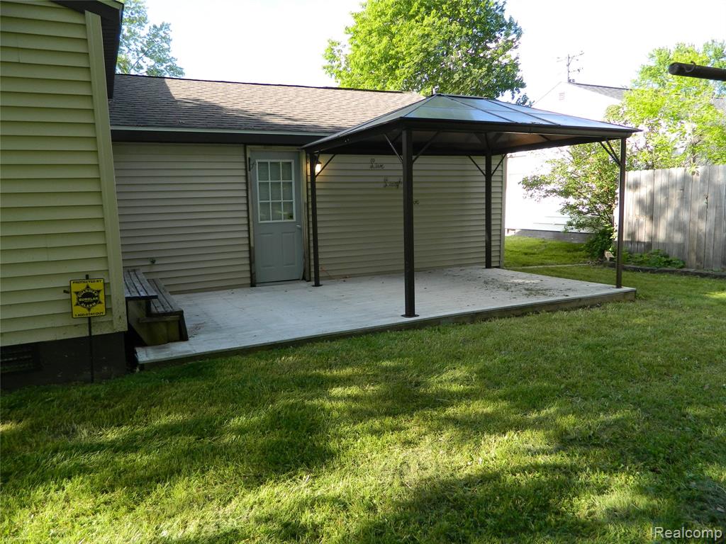 5120 Esta Drive, Flint, MI 48506 — Photo 11