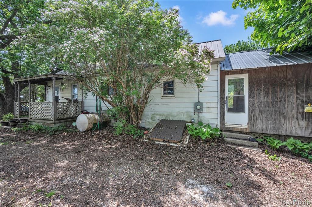 2200 W Oregon Street, Lapeer, MI 48446 — Photo 4