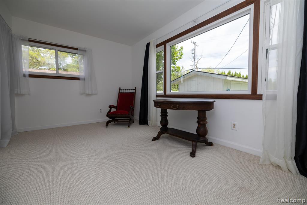 8691 Cooley Lake Road, Commerce Twp, MI 48382 — Photo 16