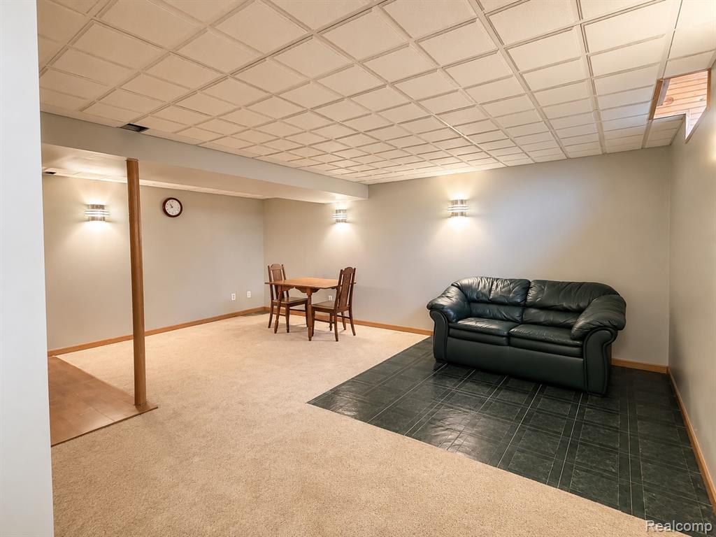 17116 Kingsbrooke Drive, Clinton Twp, MI 48038 — Photo 17
