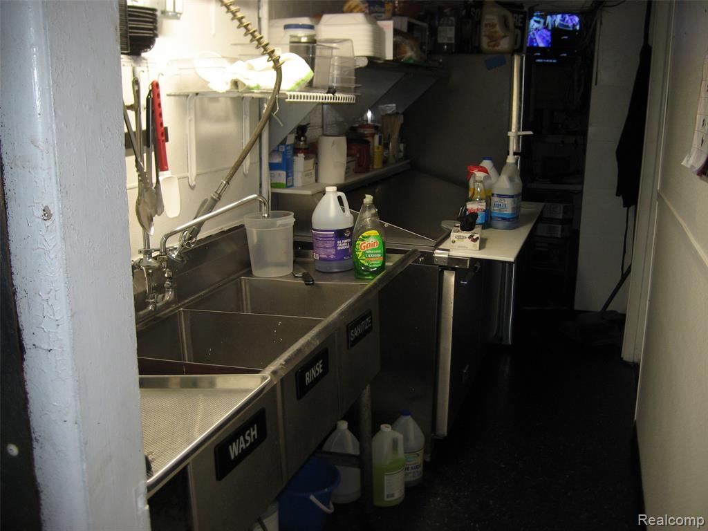 22234 W Warren Avenue, Detroit, MI 48239 — Photo 16