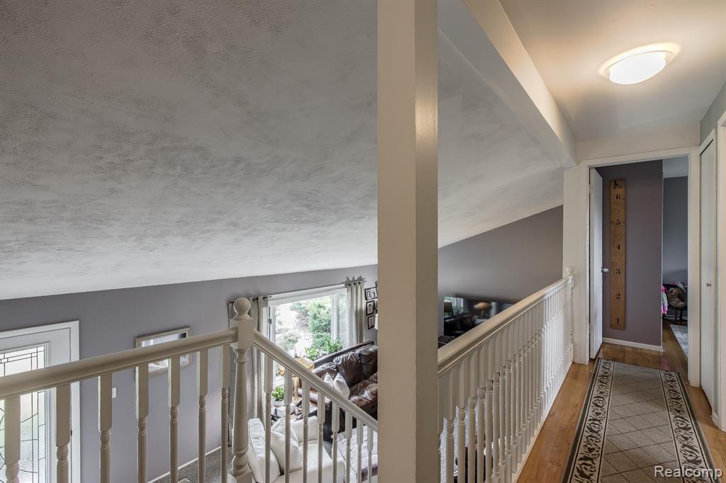 8726 Sandy Crest Drive, White Lake, MI — Photo 19