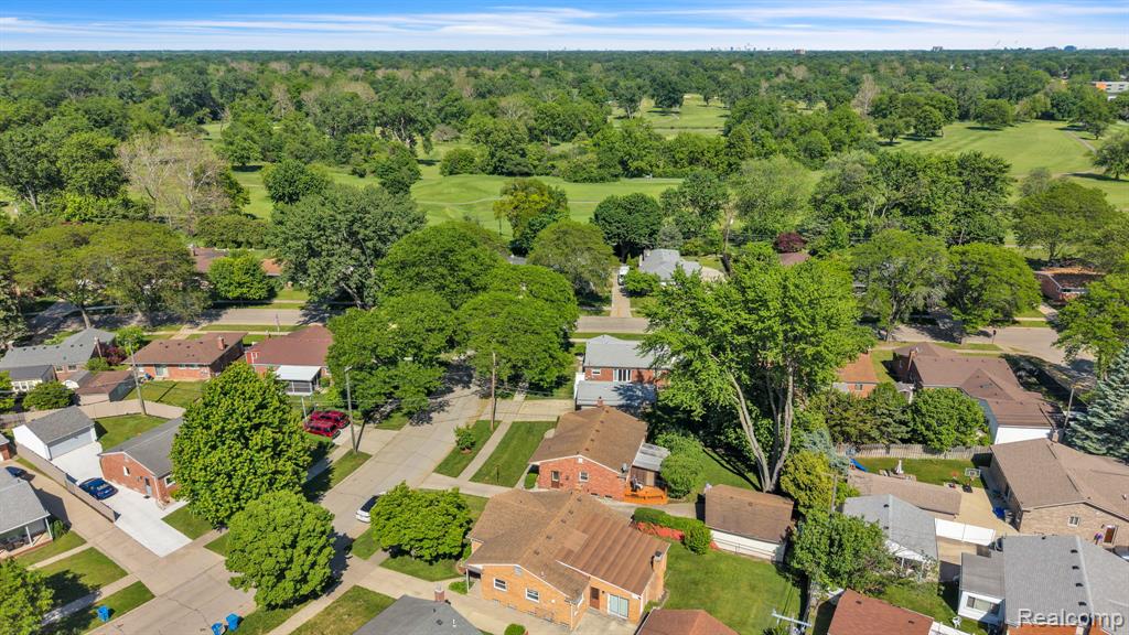 26637 Clairview Drive, Dearborn Heights, MI 48127 — Photo 48