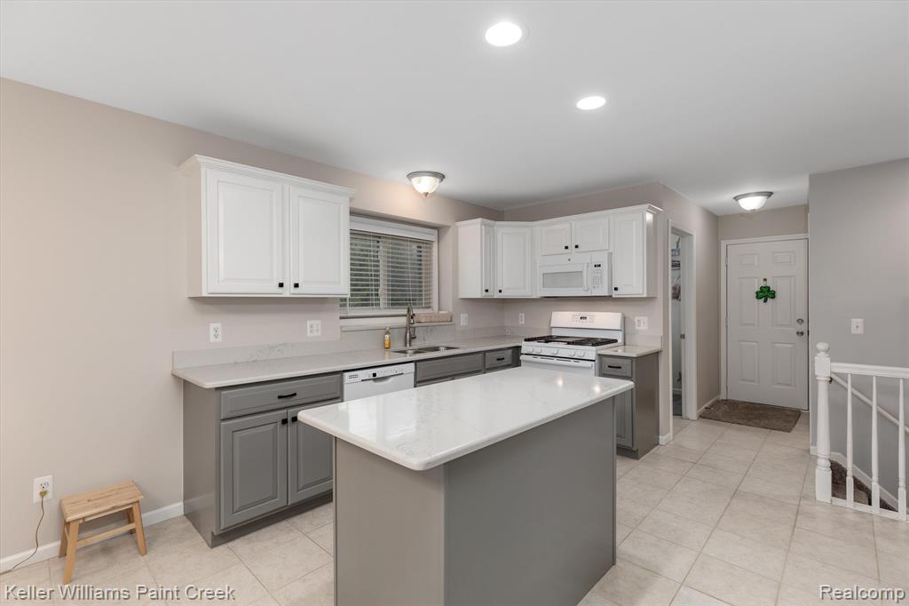 50799 MURRAY Drive, Macomb, MI 48044 — Photo 11