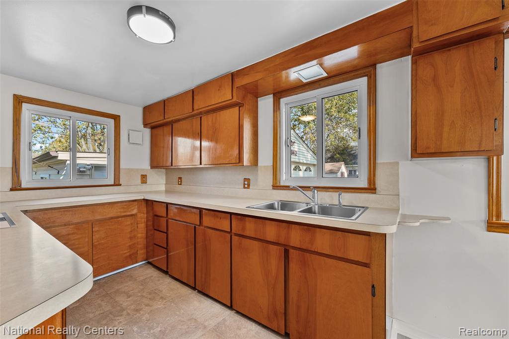 29842 Fort Road, Rockwood, MI — Photo 28