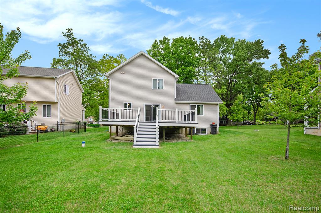 4686 Downing Drive, Pinckney, MI 48169 — Photo 24