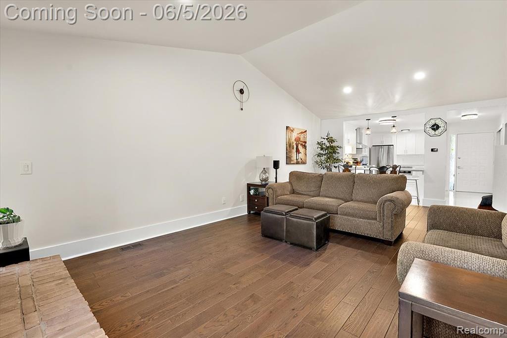 552 Tennyson, Rochester Hills, MI 48307 — Photo 10