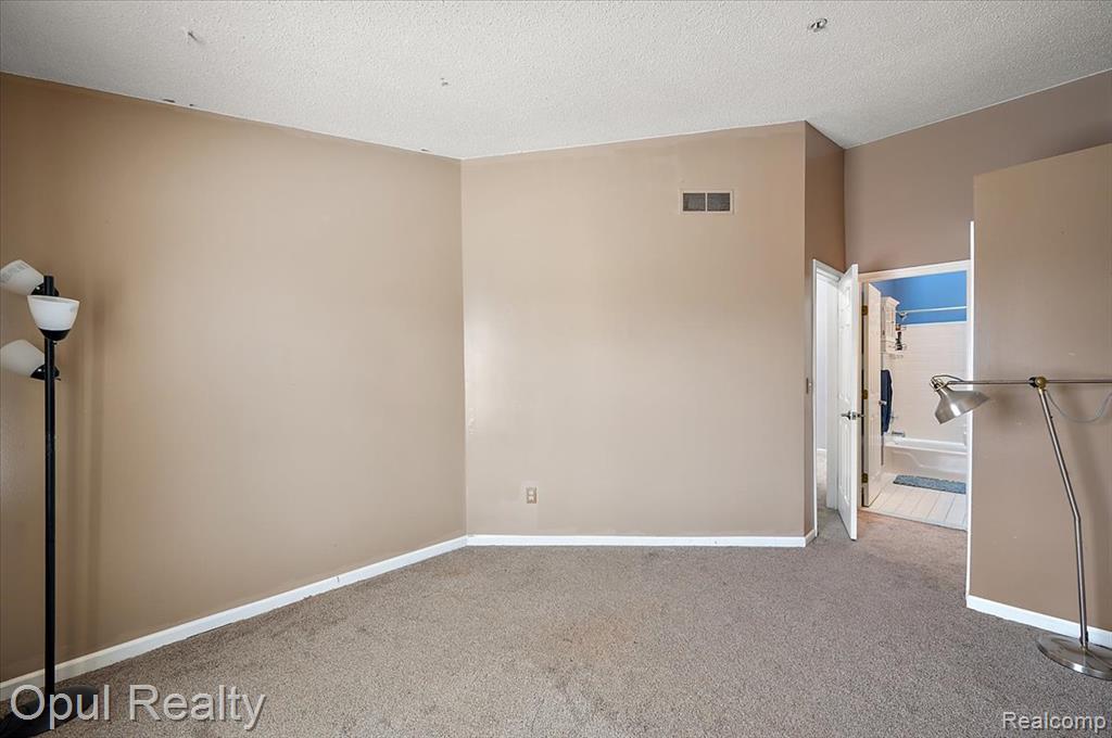 49714 Draper Circle, 87, Plymouth, MI 48170 — Photo 26