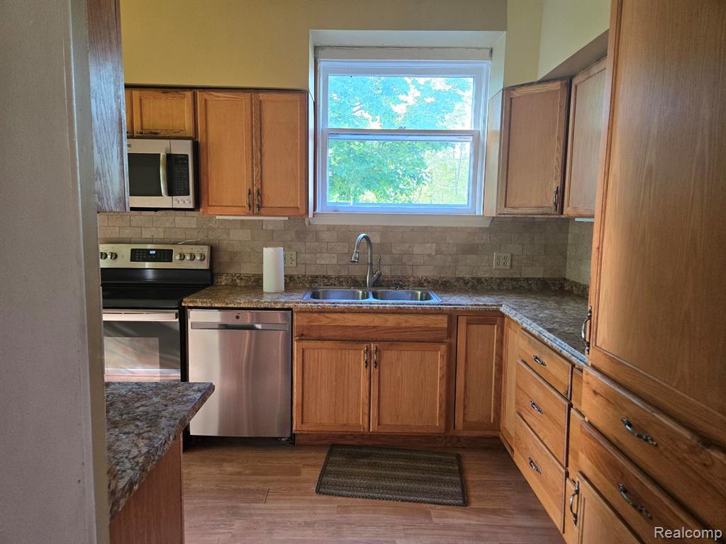 812 Academy Road, Holly, MI 48442 — Photo 10