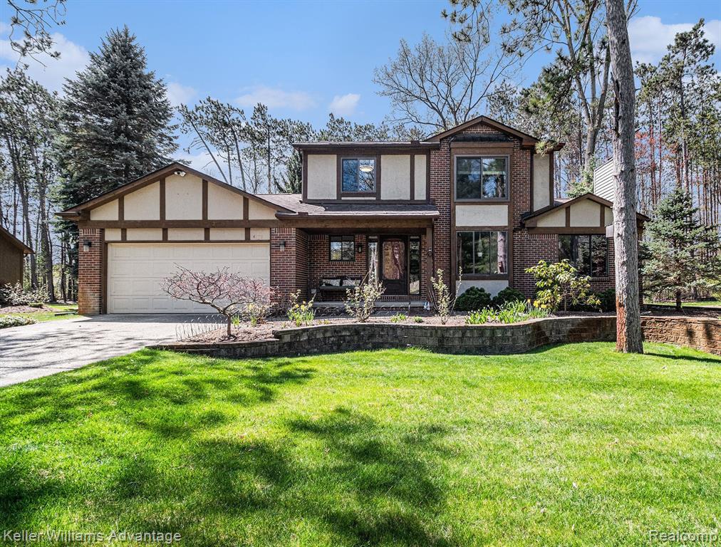 4176 EMERALD PINES Drive, Commerce Twp, MI 48390 — Photo 26