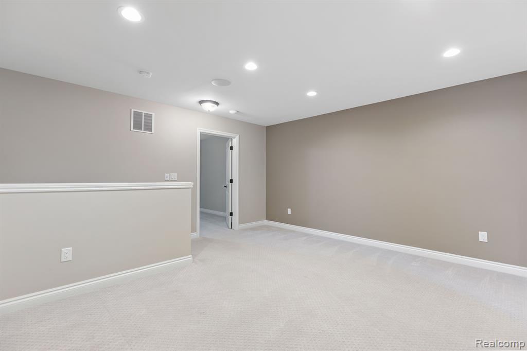3995 ASHDALE Way, Clarkston, MI 48348 — Photo 41