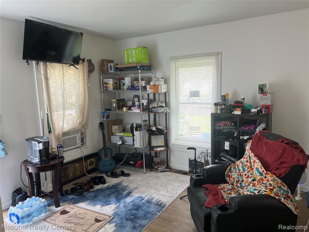 447 S Marshall Street, Pontiac, MI 48342 — Photo 8