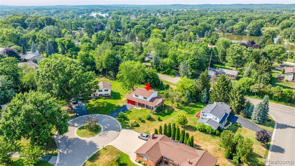 165 Lisa Court, White Lake, MI — Photo 35
