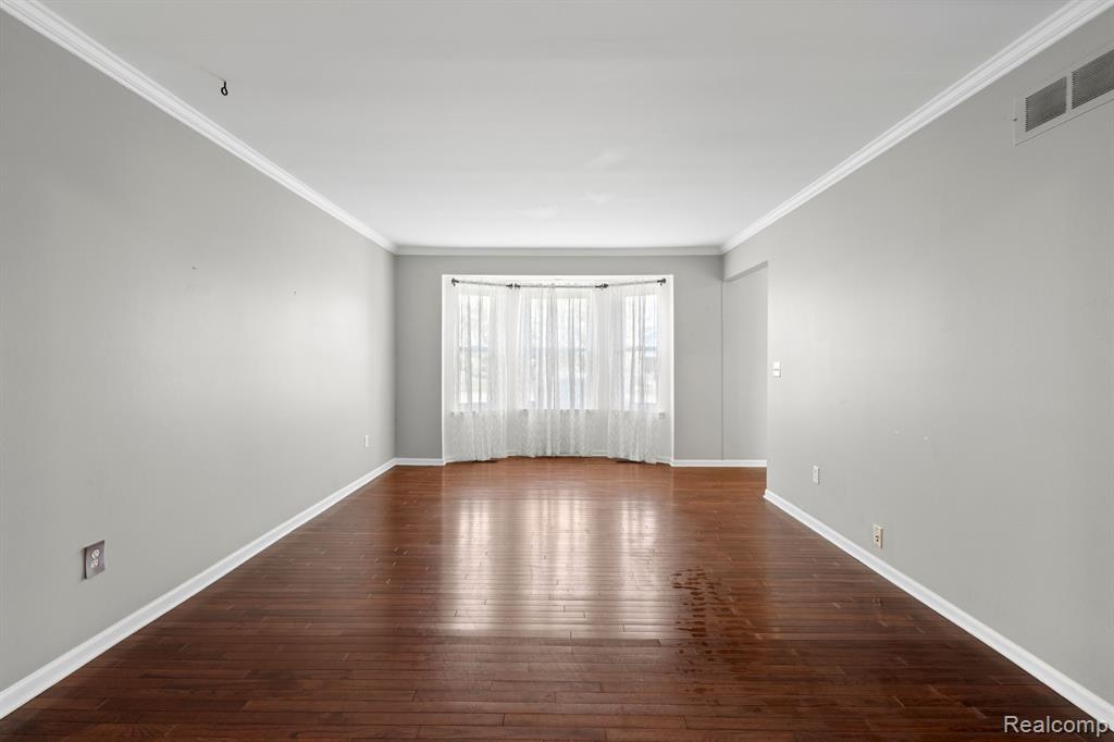 50631 NEWCASTLE Drive, Chesterfield, MI 48047 — Photo 12