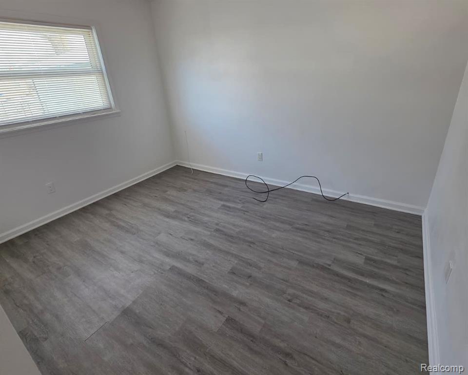 4937 Hazel Street, Dearborn Heights, MI 48125 — Photo 8