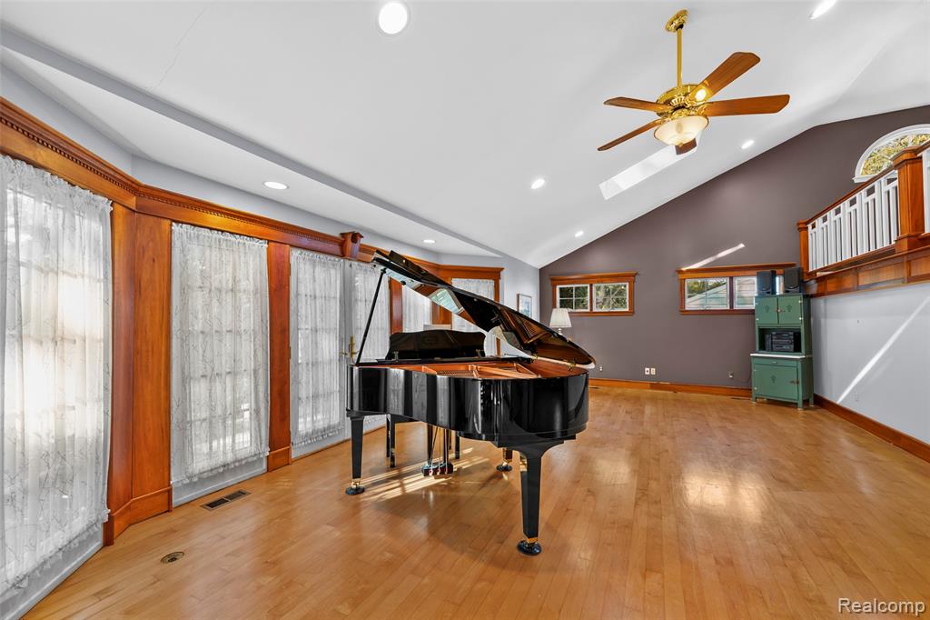 436 Girard Avenue, Royal Oak, MI 48073 — Photo 13