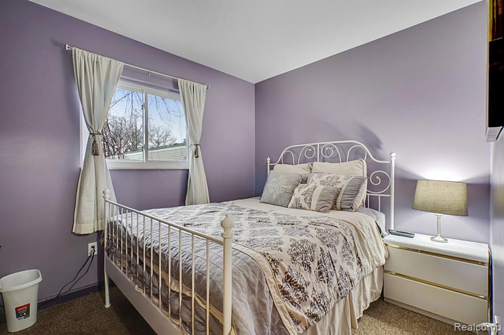 26387 N Alden Street N, Madison Heights, MI 48071 — Photo 19