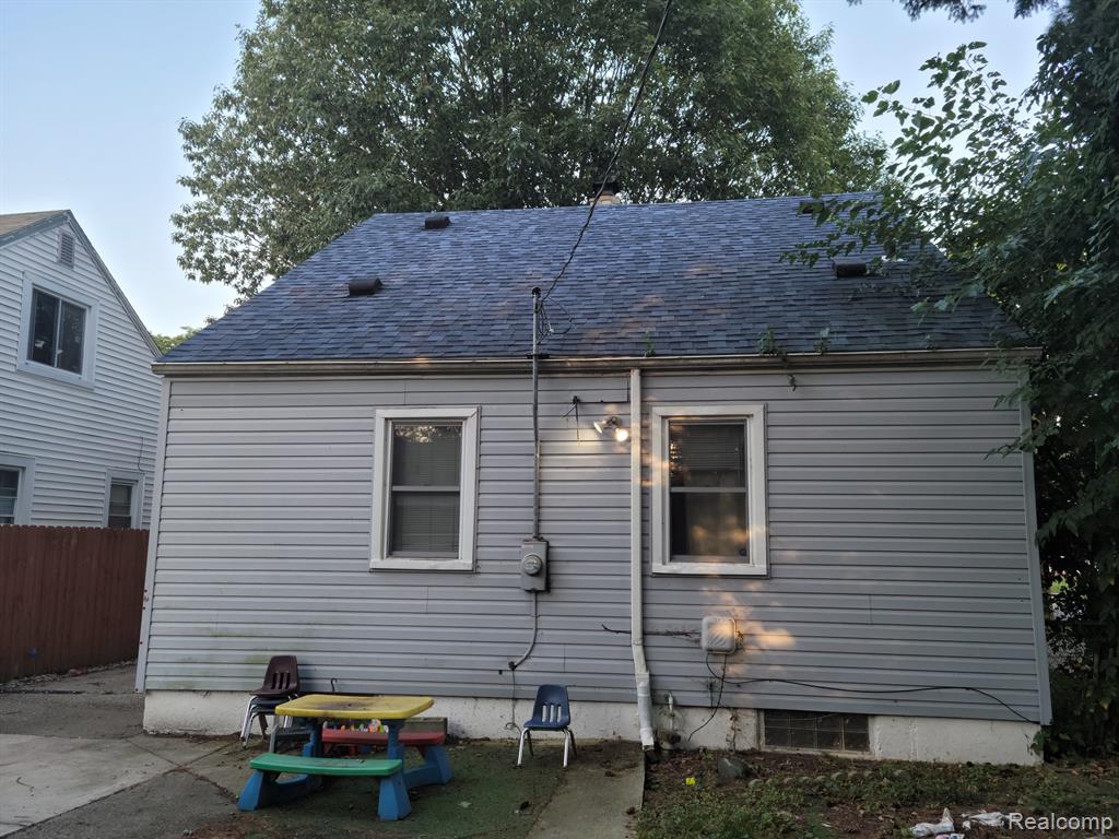 7637 LAMPHERE, Redford, MI 48239 — Photo 7