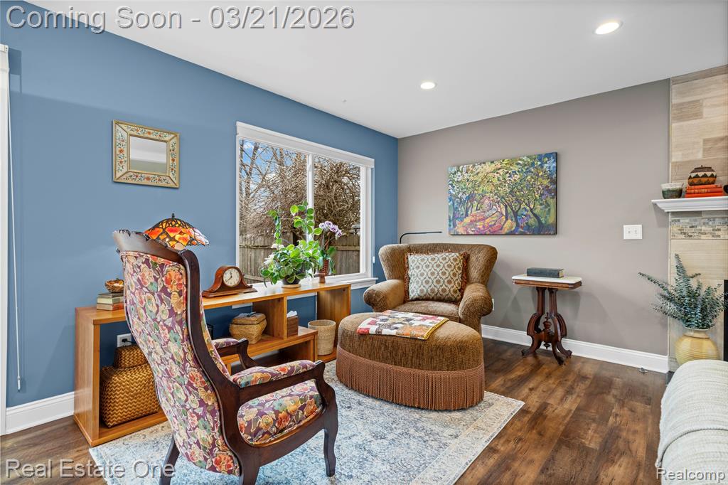 1065 Round Lake Road, White Lake, MI — Photo 5