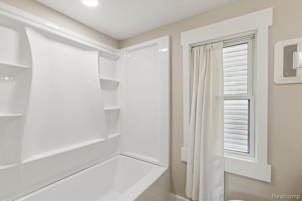 802 Alger Street, Howell, MI 48843 — Photo 25