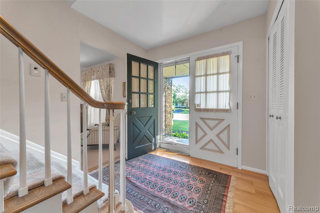 687 Foxhall Road, Bloomfield Hills, MI 48304 — Photo 3