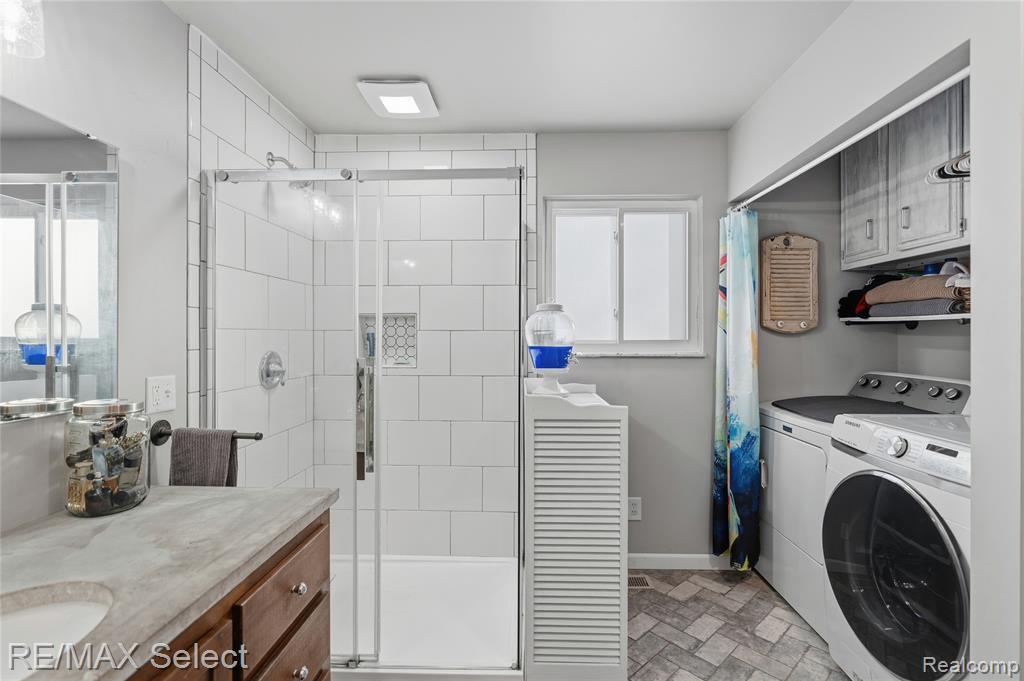 8548 Tim Tam Trail, Flushing, MI 48433 — Photo 15