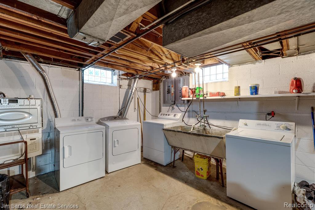360 ALTER Road, Detroit, MI 48215 — Photo 17
