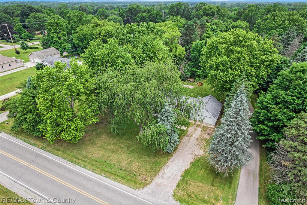 8476 W Coldwater Road, Flushing, MI 48433 — Photo 18