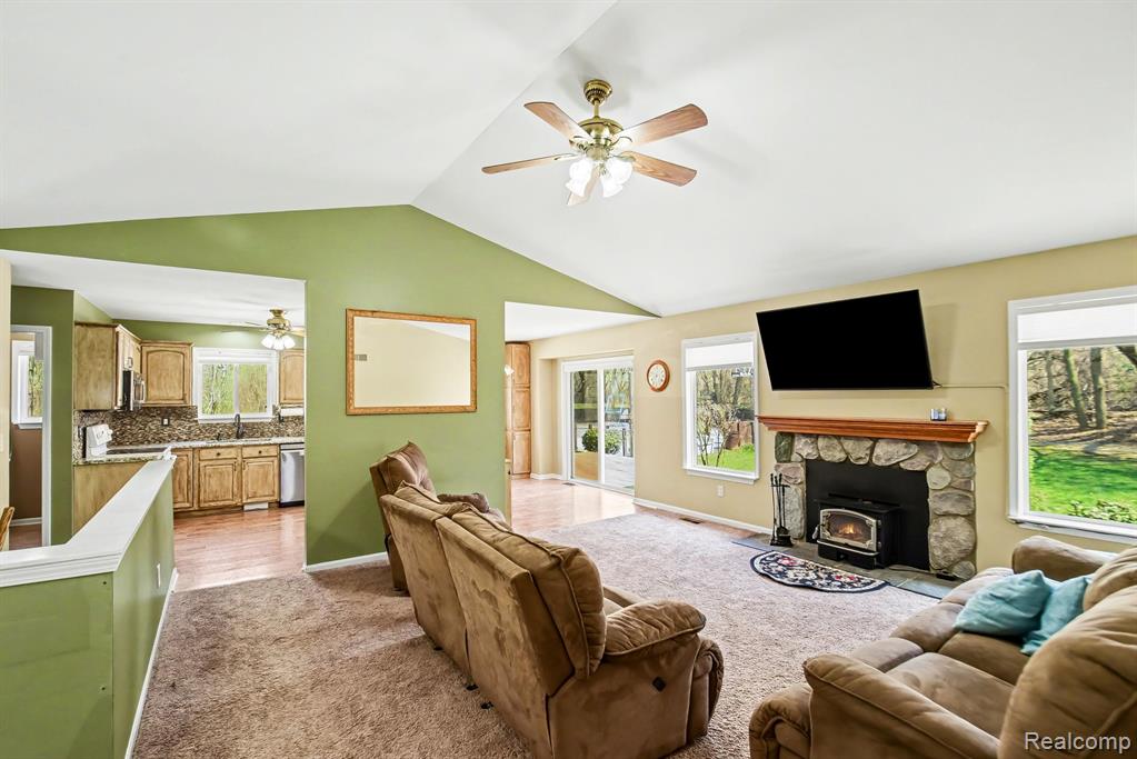 895 Orion Road, Lake Orion, MI 48362 — Photo 2