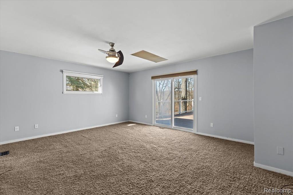 3965 N VANSTONE Drive, Commerce Twp, MI 48382 — Photo 8