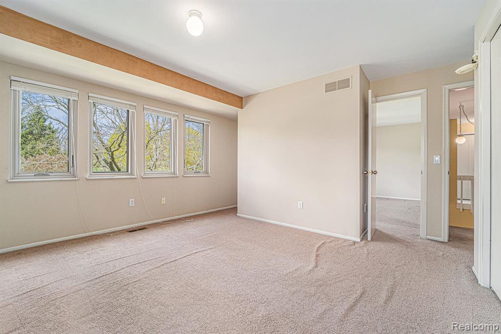 8165 Holcomb Road, Clarkston, MI 48348 — Photo 24