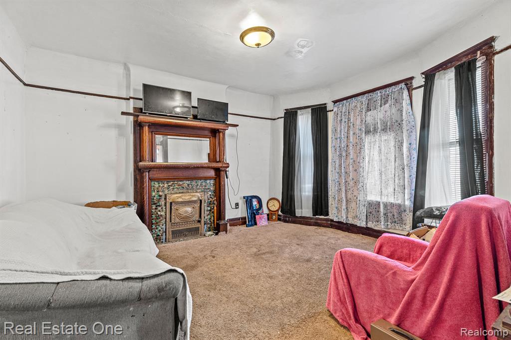 1821 HELEN Street, Detroit, MI 48207 — Photo 2