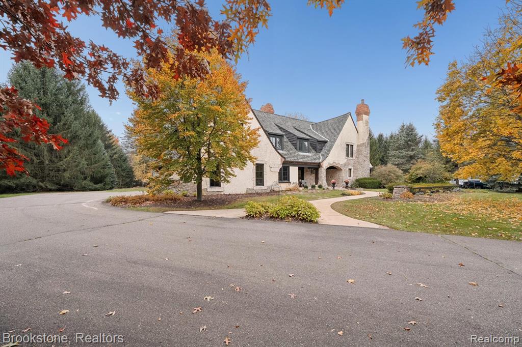 8179 Towering Pines, Clarkston, MI 48348 — Photo 2