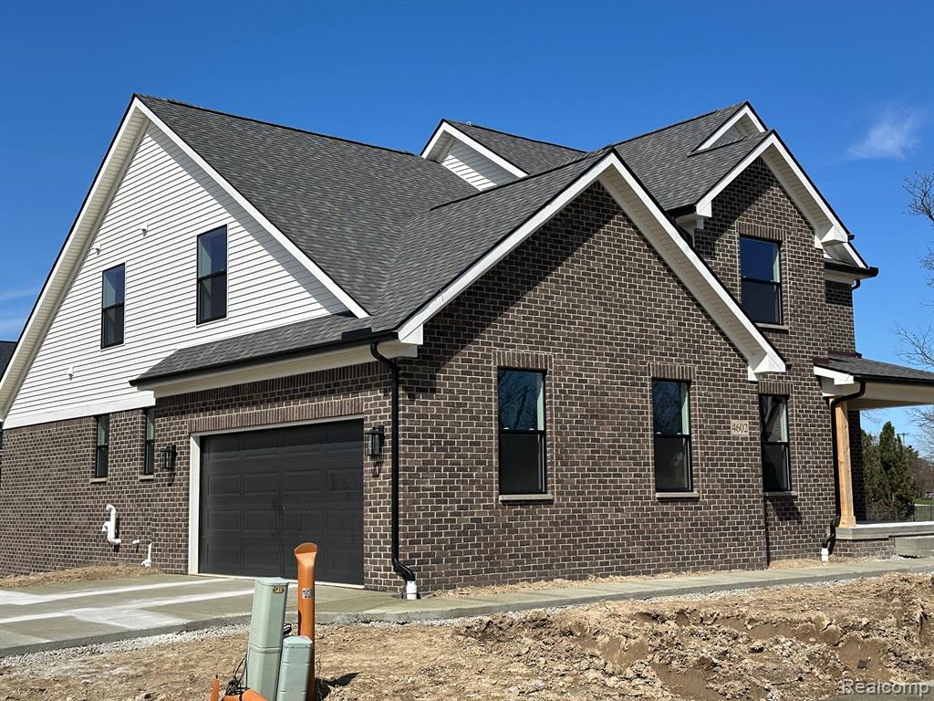 4602 ORVILLE Drive, Trenton, MI 48183 — Photo 2