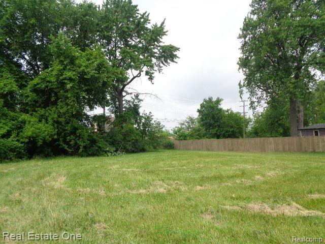 3301 VINEWOOD Street, Detroit, MI 48208 — Photo 2