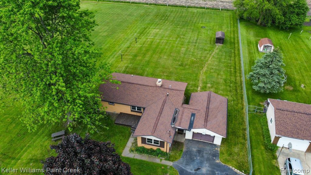 9316 EAST Road, Burt, MI 48417 — Photo 38
