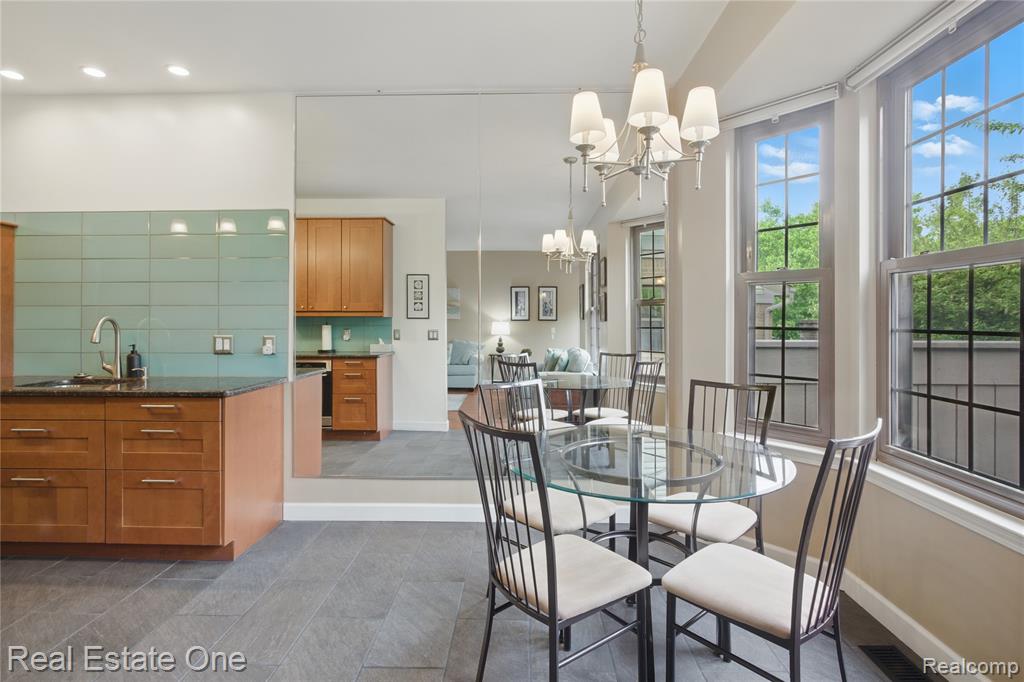 29494 BEAU Ridge, 2, Farmington Hills, MI 48331 — Photo 11