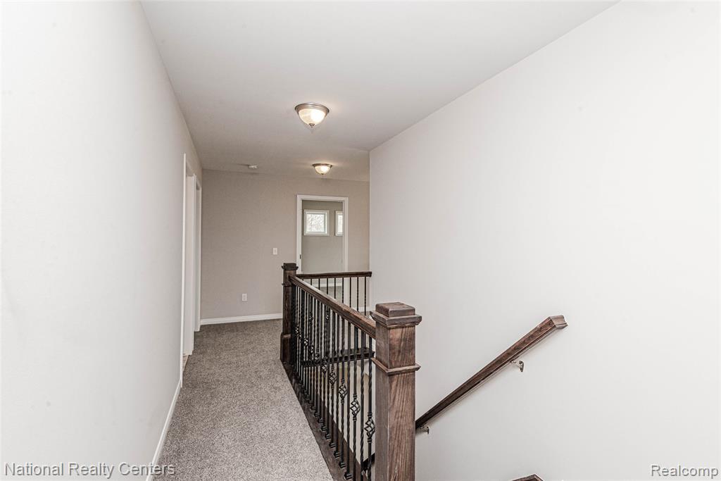 2495 Lindsay Lane, Grand Blanc, MI 48439 — Photo 32