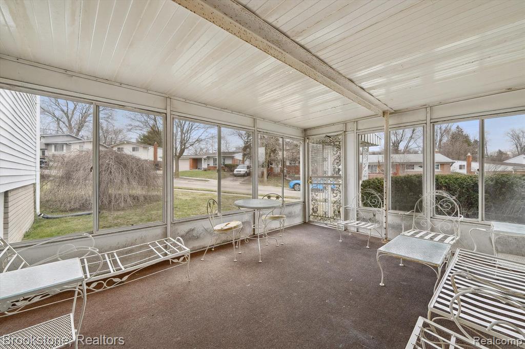 400 JOSLYN Avenue, Pontiac, MI 48342 — Photo 15