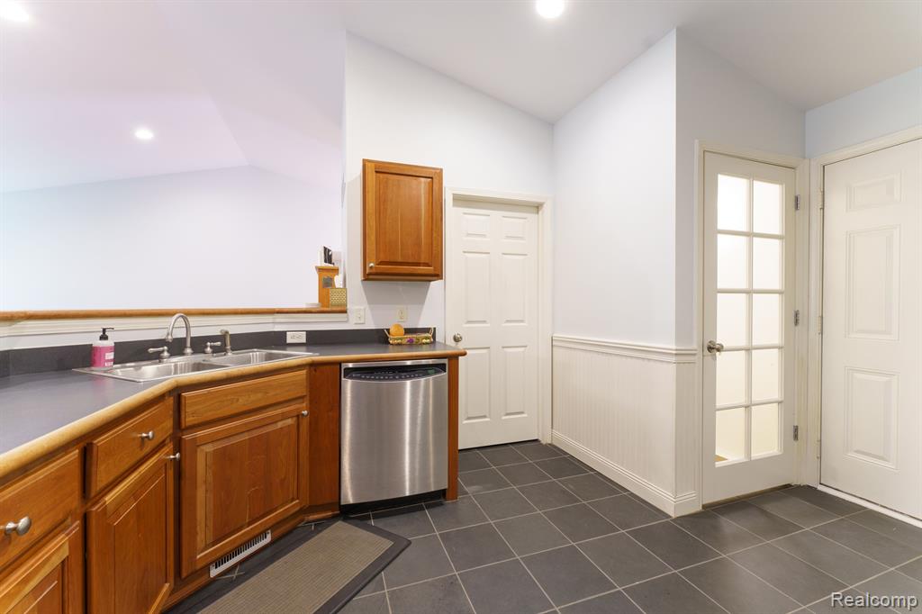 21808 Celestial Circle, Pinckney, MI 48169 — Photo 25