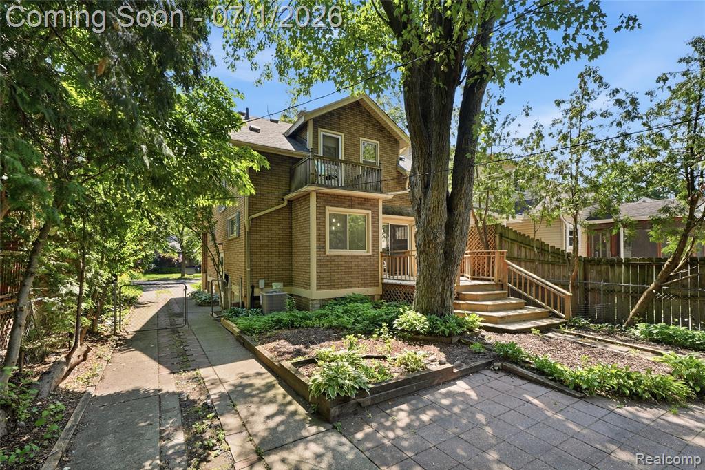 715 Laprairie Street, Ferndale, MI 48220 — Photo 31